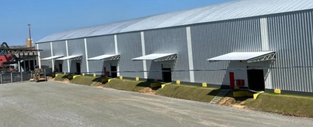 Fachada e área externa